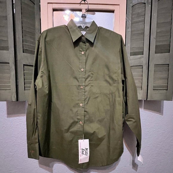witts’ End Tops - NWT witt’s end size M green long sleeves t shirt